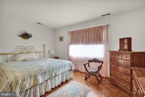 Bedroom - 12 Muirfield Dr, Reading, PA 19607 photo 1 of 3