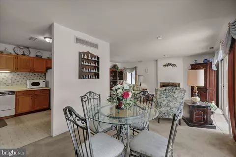 Dining - 12 Muirfield Dr, Reading, PA 19607 photo 2 of 3