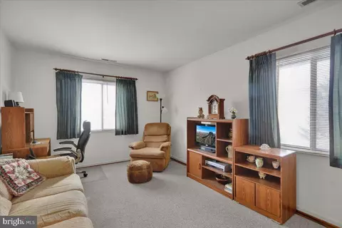 Bedroom - 12 Muirfield Dr, Reading, PA 19607 photo 3 of 3