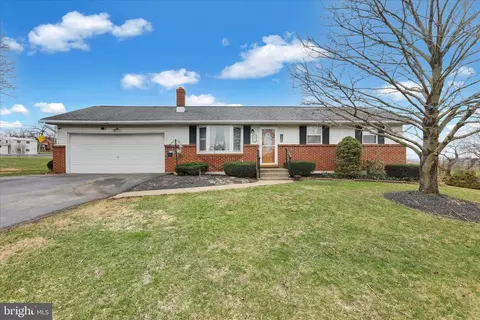 148 Hoch Ave, Topton, PA 19562