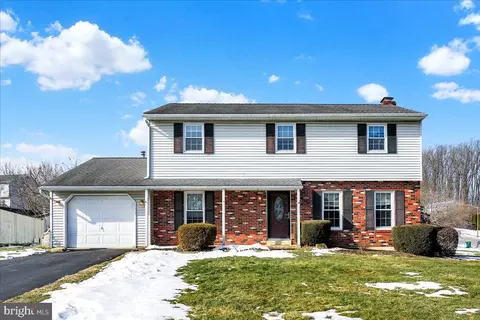 124 Mesa Dr, Reading, PA 19608