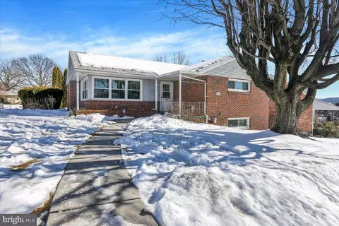 629 Lawrence Ave, Reading, PA 19609