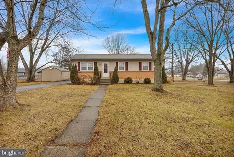 219 Shockley Dr, Birdsboro, PA 19508