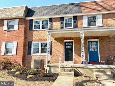 244 Sycamore Rd, Reading, PA 19611