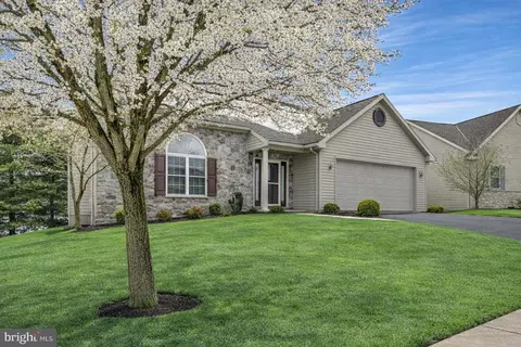 110 S Cacoosing Dr, Reading, PA 19608