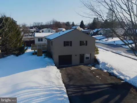 View/Area - 701 Tamarack Trl, Reading, PA 19607 photo 4 of 4