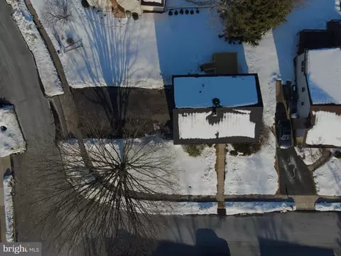 View/Area - 701 Tamarack Trl, Reading, PA 19607 photo 3 of 4