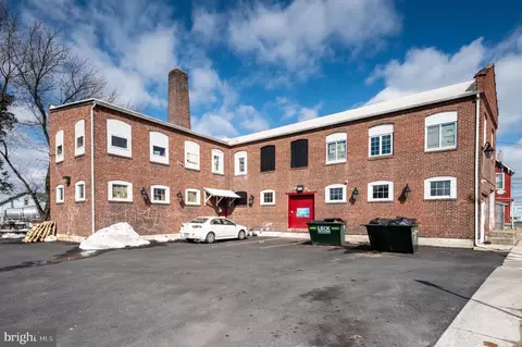 102 S Richmond St, Fleetwood, PA 19522