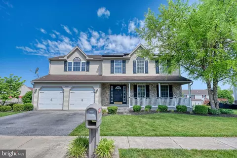 13 Eagles Ln, Reading, PA 19608