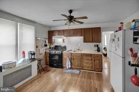 Kitchen - 17 E Summit St, Mohnton, PA 19540 photo 1 of 4
