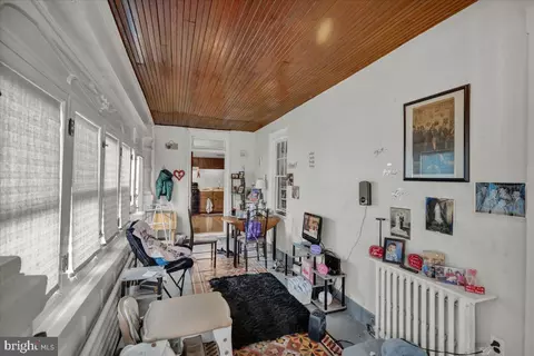 Entry Way - 17 E Summit St, Mohnton, PA 19540 photo 1 of 8