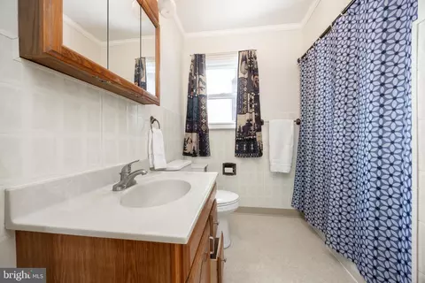 Bath - 129 Old State Rd, Reading, PA 19606 photo 1 of 1