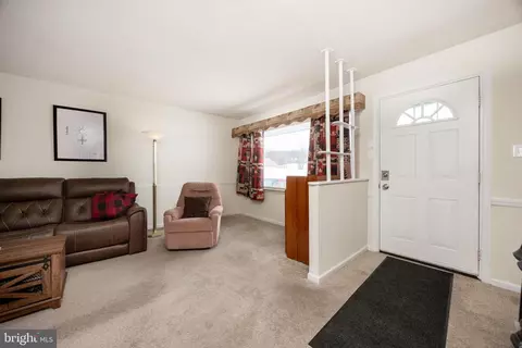 Entry Way - 129 Old State Rd, Reading, PA 19606 photo 1 of 2