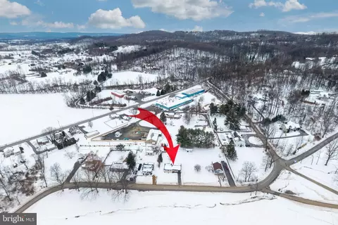 View/Area - 129 Old State Rd, Reading, PA 19606 photo 3 of 6