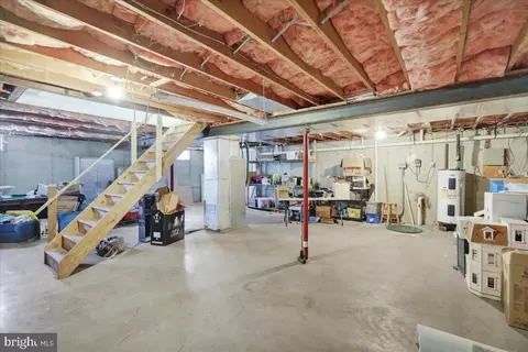 Entry Way - 267 New Castle Dr, Reading, PA 19607 photo 7 of 7