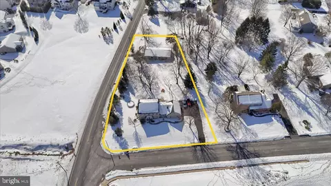 View/Area - 267 New Castle Dr, Reading, PA 19607 photo 2 of 4