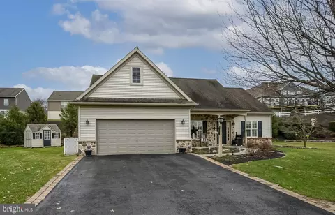 45 Thea Ct, Womelsdorf, PA 19567