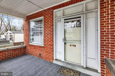 Exterior - 313 Melrose Ave, Reading, PA 19606 photo 1 of 4