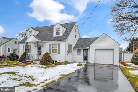 Exterior - 825 Bellefonte Ave, Reading, PA 19607 photo 1 of 7
