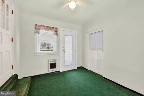 Entry Way - 825 Bellefonte Ave, Reading, PA 19607 photo 7 of 7