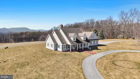 147 Scout Rd, Kempton, PA 19529