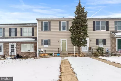211 Poplar Dr, Reading, PA 19606