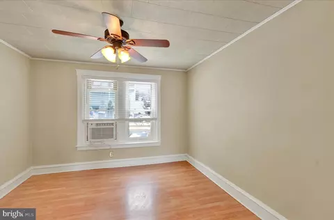564 Marshall Ave, Reading, PA 19606 photo 8