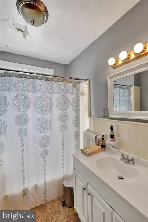 564 Marshall Ave, Reading, PA 19606 photo 14
