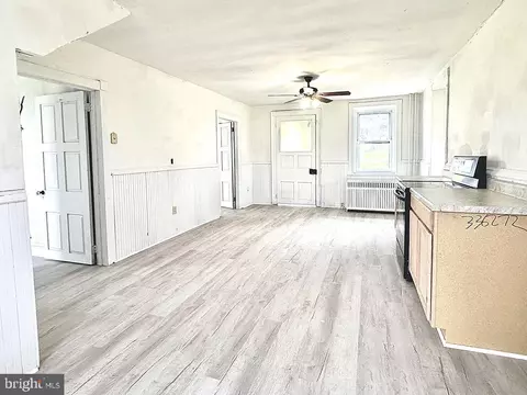 Living - 133 Hunter Rd, Oley, PA 19547 photo 1 of 6