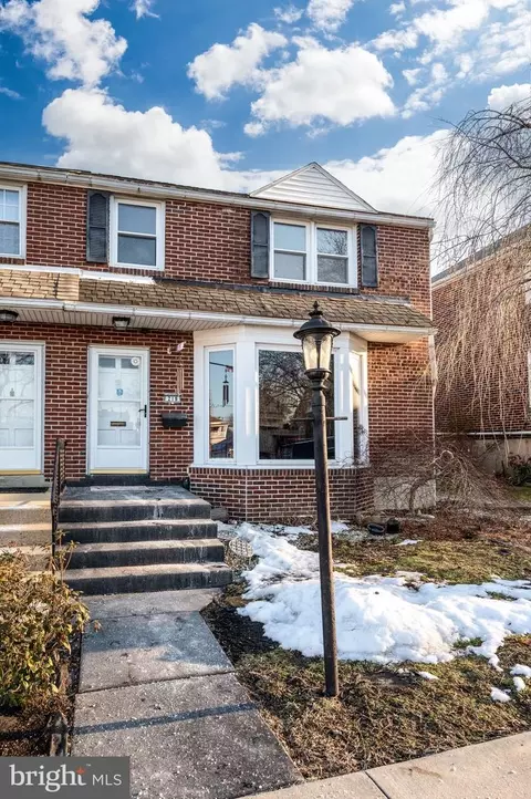 Exterior - 218 Mayberry Ave, Reading, PA 19605 photo 3 of 10