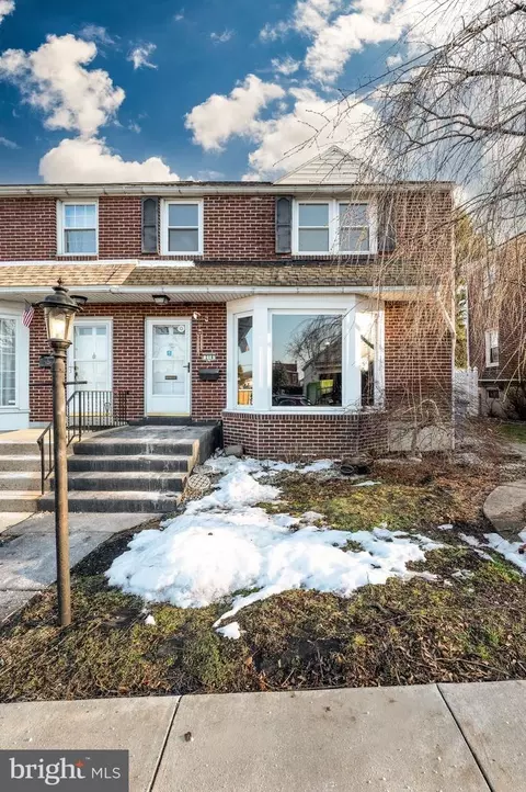 Exterior - 218 Mayberry Ave, Reading, PA 19605 photo 2 of 10