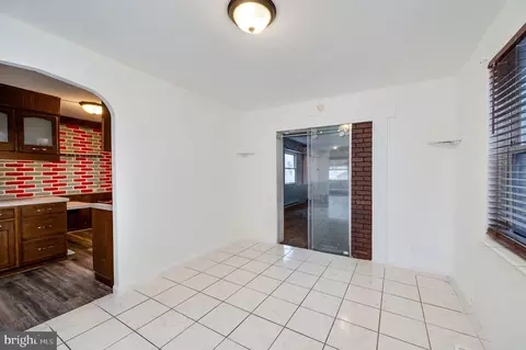 Entry Way - 218 Mayberry Ave, Reading, PA 19605 photo 1 of 4