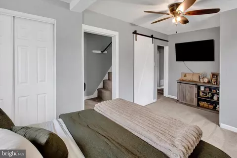 Bedroom - 121 Old State Rd, Reading, PA 19606 photo 2 of 4