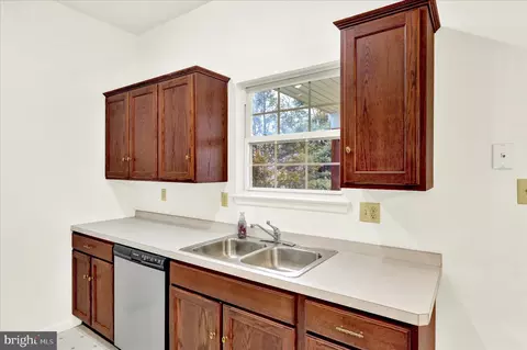 Kitchen - 20 Charlemont Ct, Reading, PA 19607 photo 2 of 3