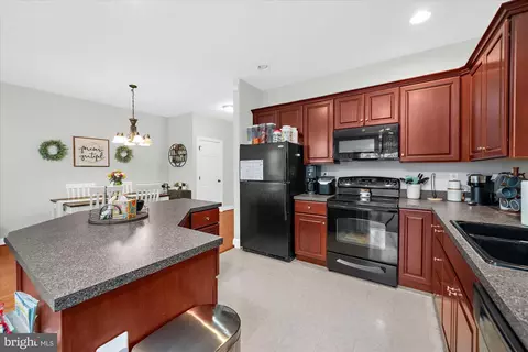 Kitchen - 64 Sugar Maple Rd, Barto, PA 19504 photo 1 of 2