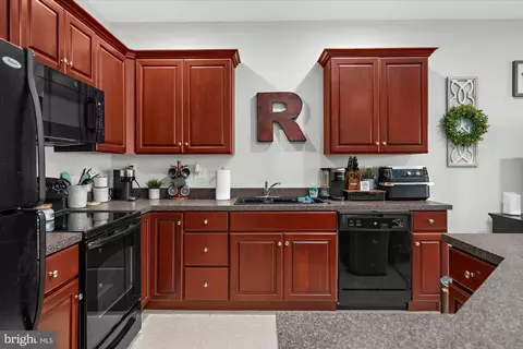 Kitchen - 64 Sugar Maple Rd, Barto, PA 19504 photo 2 of 2