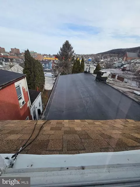 View/Area - 1035 Cotton St, Reading, PA 19602 photo 1 of 2