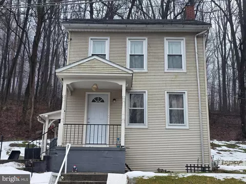 702 Wyomissing Rd, Mohnton, PA 19540