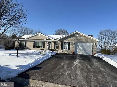 110 Allison Pl, Blandon, PA 19510