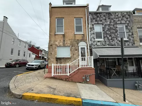 1322 Green St, Reading, PA 19604