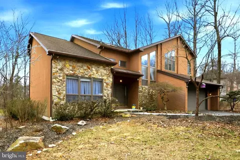 20 Highland Dr, Fleetwood, PA 19522