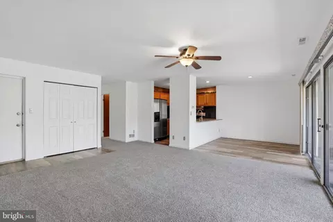 Living - 48 C Muirfield Dr, Reading, PA 19607 photo 2 of 3