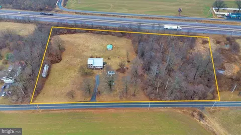 211 Merkey Dr, Bethel, PA 19507