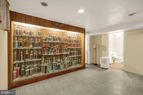 Entry Way - 2601 Reading Blvd, West Lawn, PA 19609 photo 2 of 2