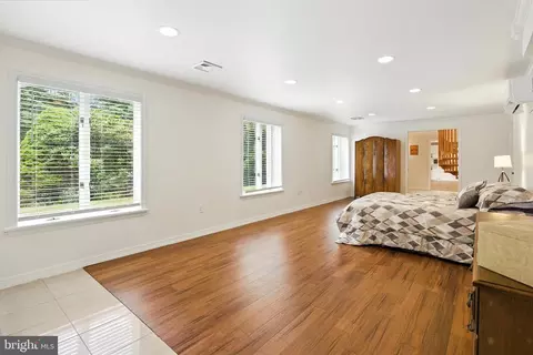 Bedroom - 49 Fawn Dr, Reading, PA 19607 photo 5 of 7