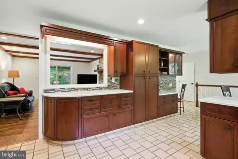 Kitchen - 49 Fawn Dr, Reading, PA 19607 photo 4 of 5