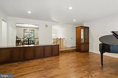 Entry Way - 49 Fawn Dr, Reading, PA 19607 photo 1 of 2
