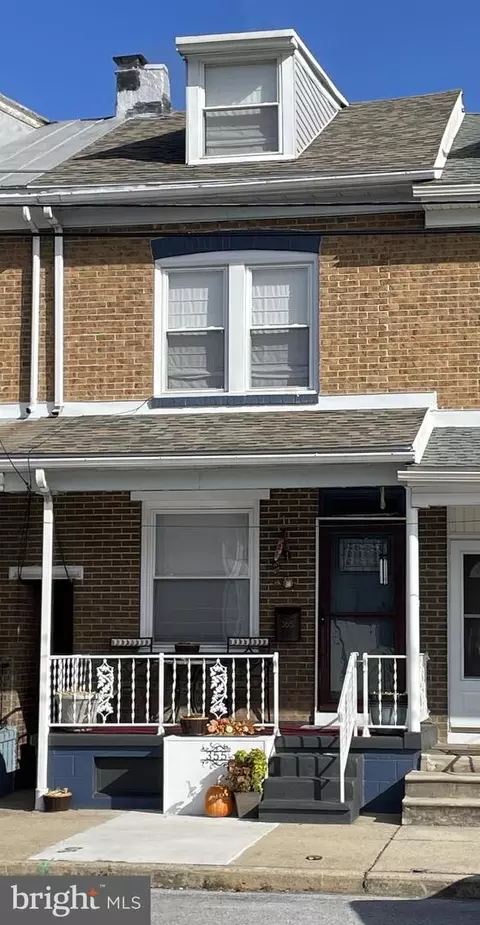 355 Hazel St, Reading, PA 19611