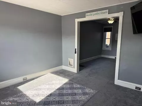 Living - 355 Hazel St, Reading, PA 19611 photo 1 of 2
