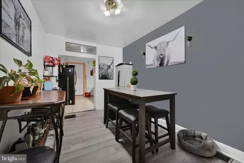 Entry Way - 431 Cedar St, Reading, PA 19601 photo 1 of 3